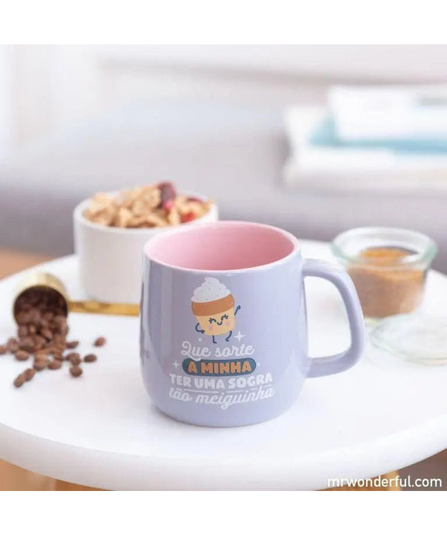 Caneca - "Que sorte a minha ter uma sogra tão meiguinha!" By Mr Wonderful - Bee my Gift
