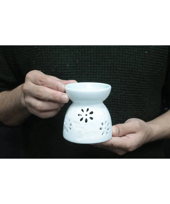 Ceramic White Oil Burner - Floral Design for Relaxation - Bee my Gift