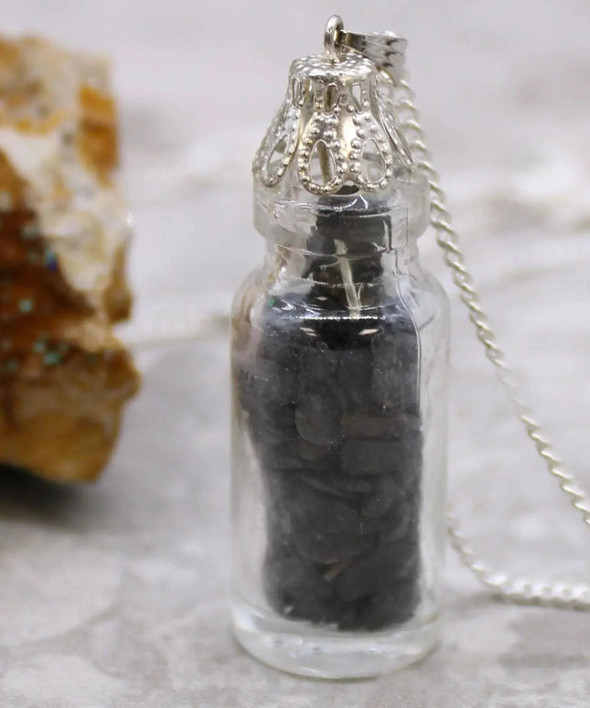 Colar com Pedras Preciosas Engarrafadas - Onix Preto - Bee my Gift