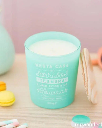 Vela - Nesta casa há sorrisos, ternura e... Milk coconut By Mr Wonderful - Bee my Gift