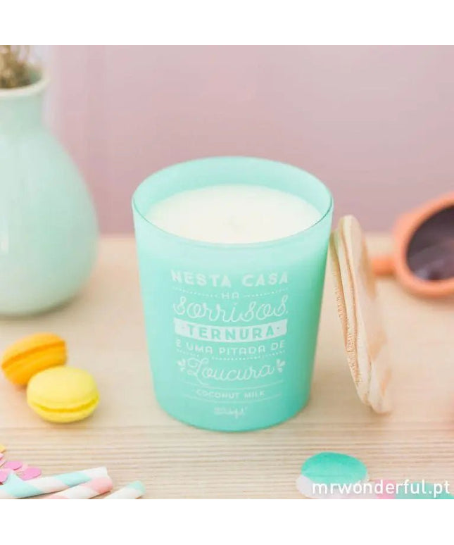 Vela - Nesta casa há sorrisos, ternura e... Milk coconut By Mr Wonderful - Bee my Gift